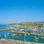 Newly Renovated 2 Bed - Pass The Keys