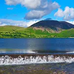 Newly Renovated 2 Bed - Pass The Keys 別荘 *